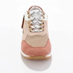 Baskets sneakers cuir, empiècements fantaisie contrastés