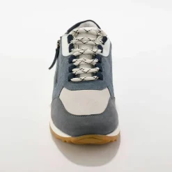 Baskets sneakers cuir, empiècements fantaisie contrastés