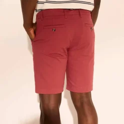 Bermuda chino arrondi sous le ventre