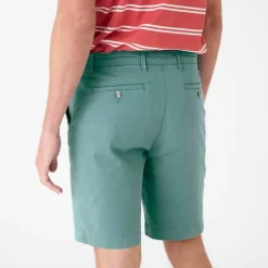 Bermuda chino arrondi sous le ventre