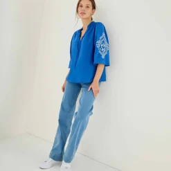Blouse ample, manches 3/4 brodées