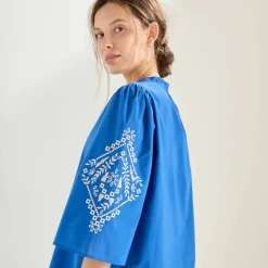Blouse ample, manches 3/4 brodées