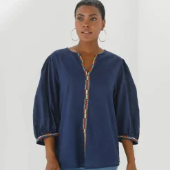 Blouse brodée en coton unie, manches 3/4