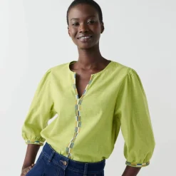Blouse brodée en coton unie, manches 3/4