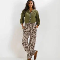 Blouse brodée en coton unie, manches 3/4