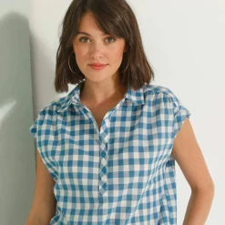 Blouse à carreaux, manches courtes à revers