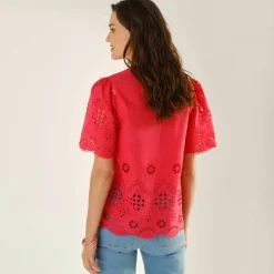 Blouse col tunisien manches courtes, broderie anglaise