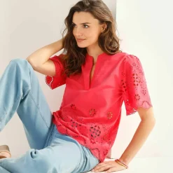 Blouse col tunisien manches courtes, broderie anglaise