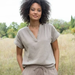 Blouse col tunisien unie en double gaze de coton
