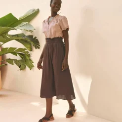 Blouse col V volanté, manches courtes
