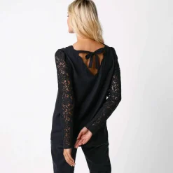 Blouse décolleté festonné dos, manches dentelle