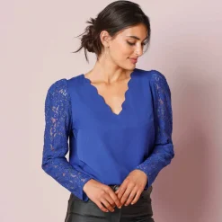 Blouse décolleté festonné dos, manches dentelle