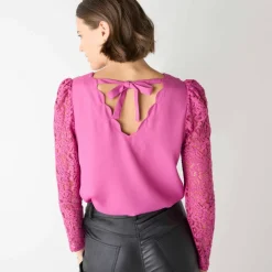 Blouse décolleté festonné dos, manches dentelle
