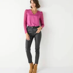 Blouse décolleté festonné dos, manches dentelle