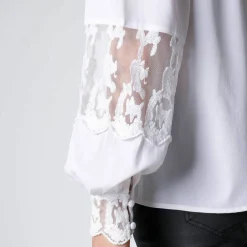 Blouse dentelle manches longues blousantes