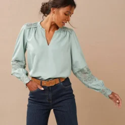 Blouse dentelle manches longues blousantes