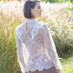 Blouse dentelle volantée