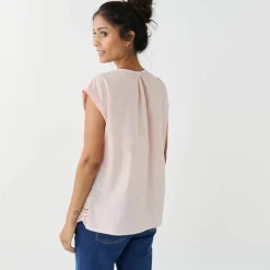 Blouse en broderie anglaise, sans manches