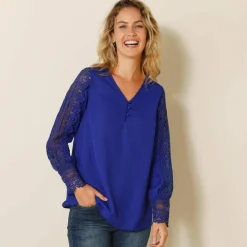 Blouse macramé col V manches longues, crêpe fluide