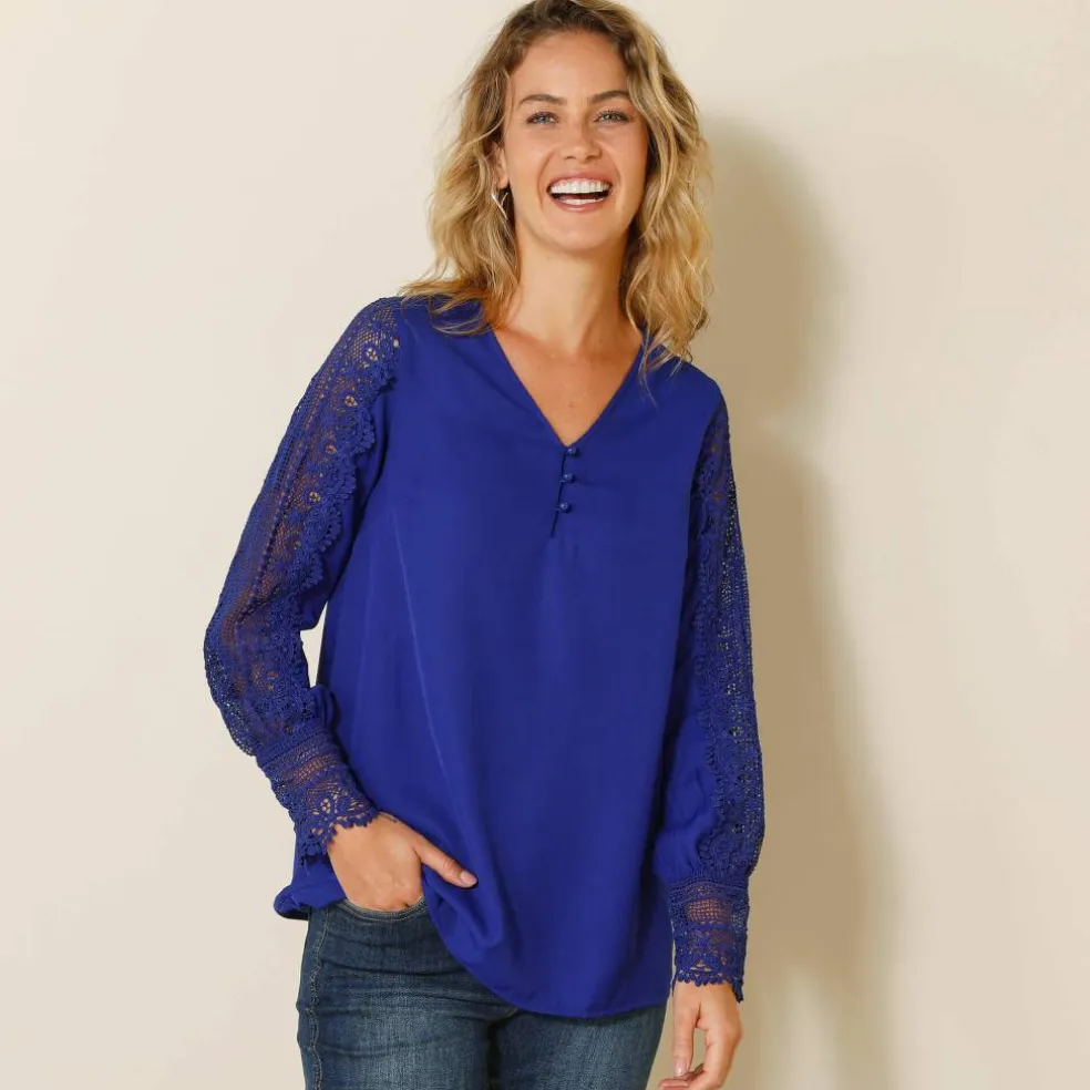 Blouse macramé col V manches longues, crêpe fluide