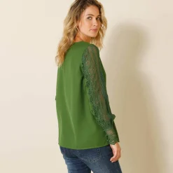 Blouse macramé col V manches longues, crêpe fluide
