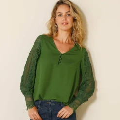 Blouse macramé col V manches longues, crêpe fluide