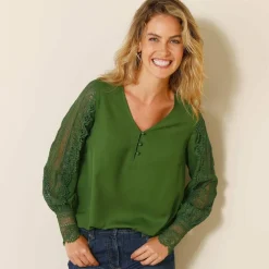 Blouse macramé col V manches longues, crêpe fluide
