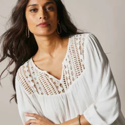 Blouse macramé manches 3/4