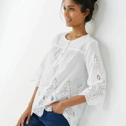 Blouse unie manches 3/4, broderie anglaise