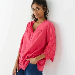 Blouse unie manches 3/4, broderie anglaise
