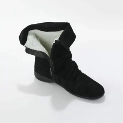 Boots fourrées en croûte de cuir