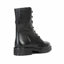 Boots noir semelle crantée dessus cuir