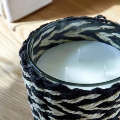 Bougie parfumée et panier tressé