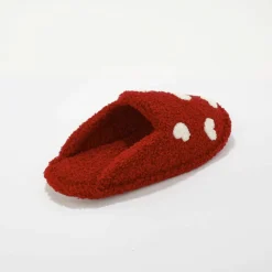 Chaussons forme mules imprimé coeur
