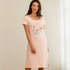 Chemise de nuit courte motif placé fleurs manches courtes
