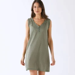 Chemise de nuit légère en voile de coton effet plumetis, sans manches