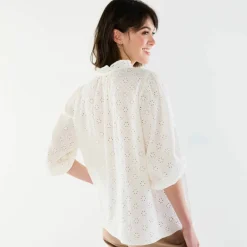 Chemisier broderie anglaise, smocks et col volanté