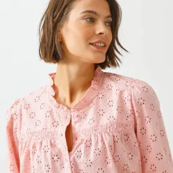 Chemisier broderie anglaise, smocks et col volanté