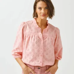 Chemisier broderie anglaise, smocks et col volanté