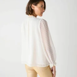 Chemisier voile plumetis, détails macramé