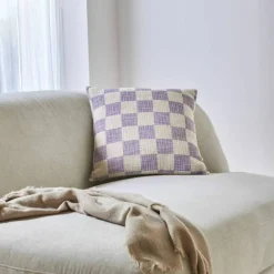 Coussin imprimé damier texturé