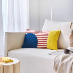 Coussin rectangulaire imprimé géométrique