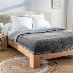 Couverture bicolore Courtelle® mi-housse 420 g/m²