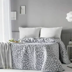 Couvre-lit jacquard motif Feuilles