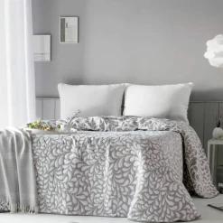 Couvre-lit jacquard motif Feuilles