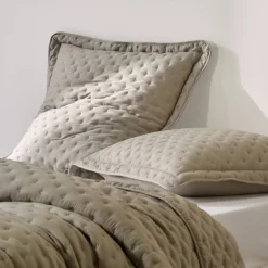 Couvre-lit matelassé - microfibre
