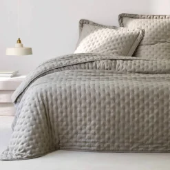 Couvre-lit matelassé - microfibre