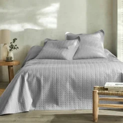 Couvre-lit matelassé microfibre motif géométrique