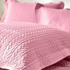 Couvre-lit matelassé microfibre motif géométrique
