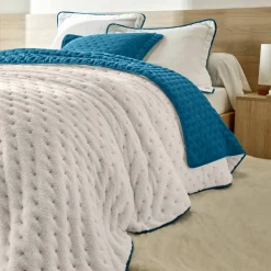Couvre-lit réversible microfibre matelassée/sherpa